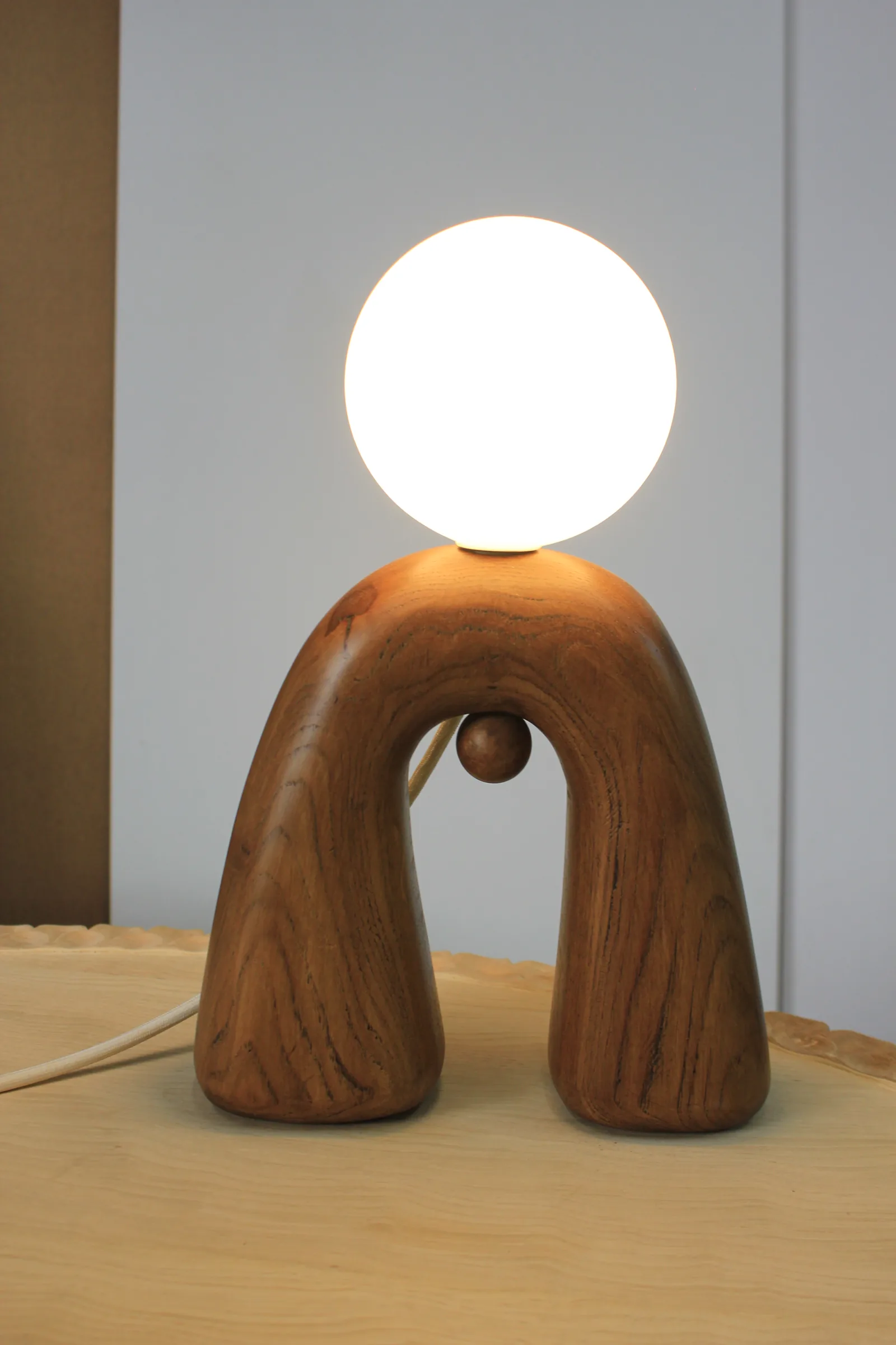 Magreta Table Lamp — 3
